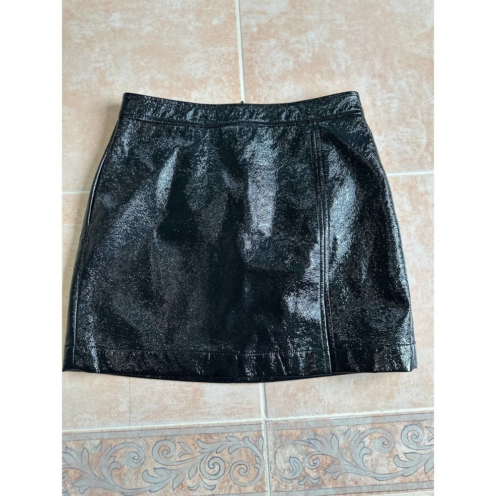 Wilfred Black‎ Worn once wrinkle faux leather mini skirt size 8